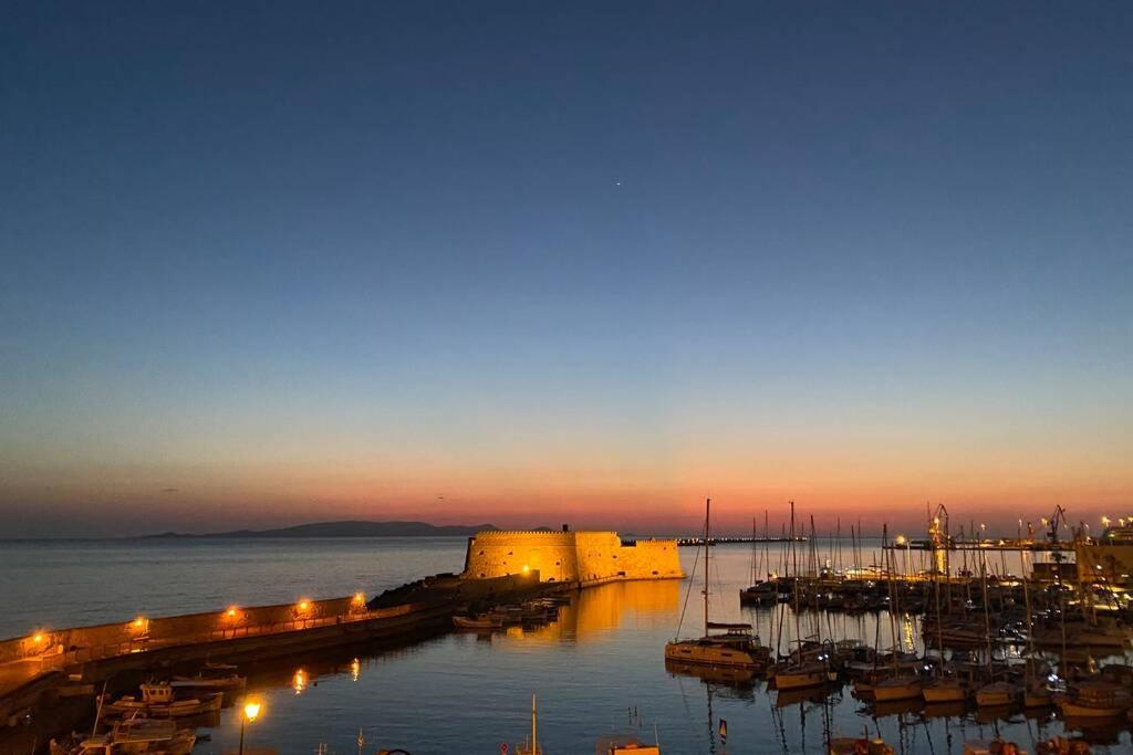 Archipelagos Apt In The Heart Of The City Candia Esterno foto