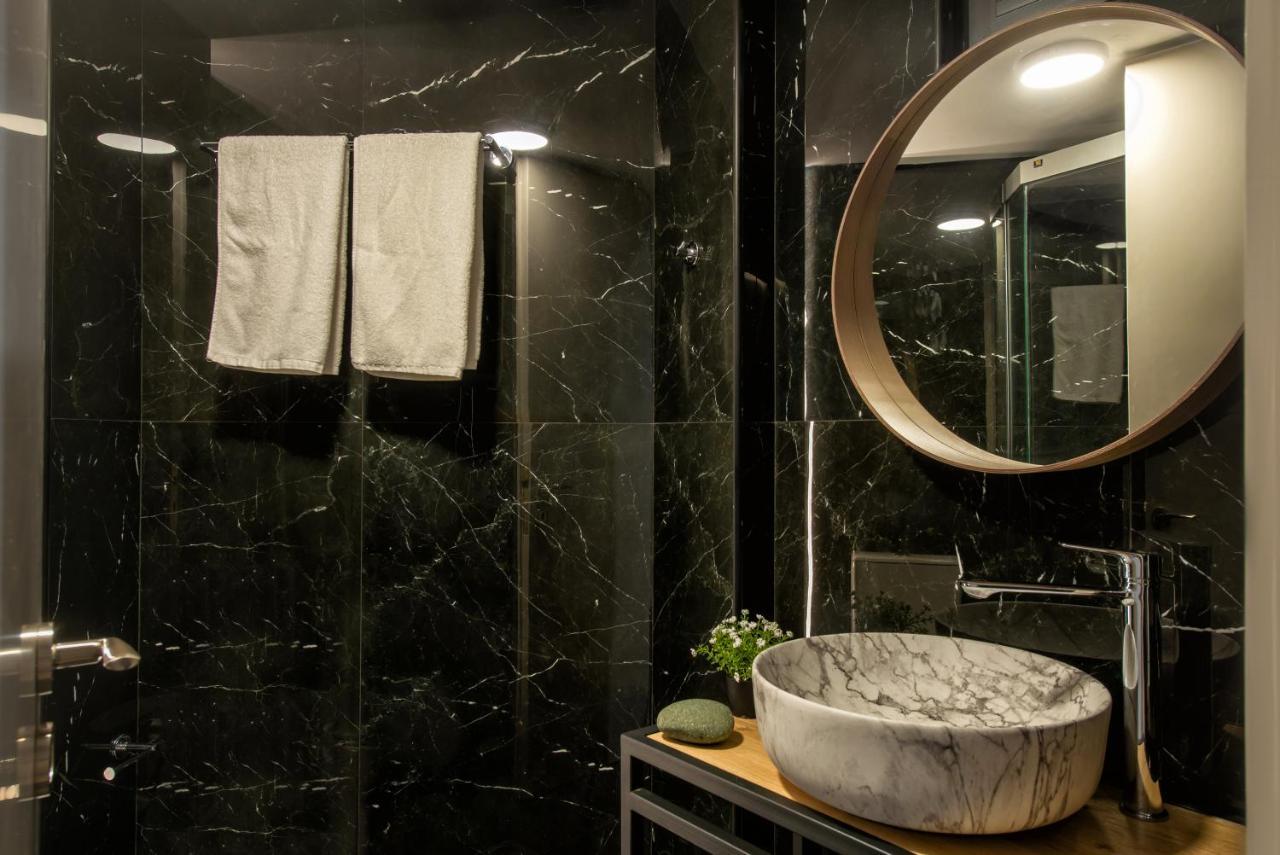 Archipelagos Apt In The Heart Of The City Candia Esterno foto